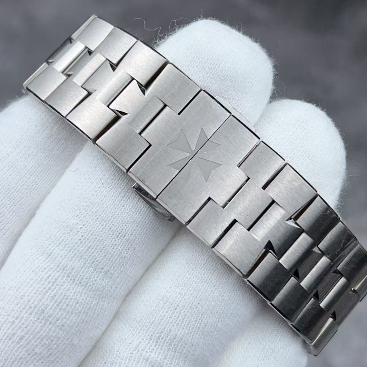 4300V/120G-B946 - Image 6