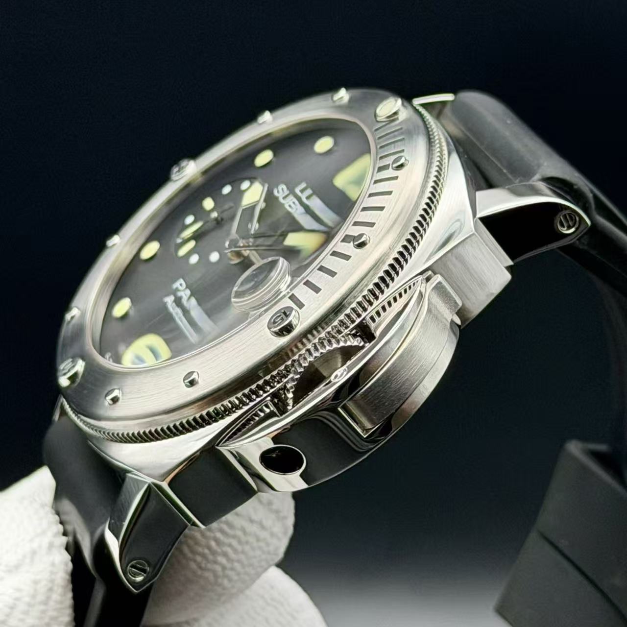 PAM01024 - Image 5
