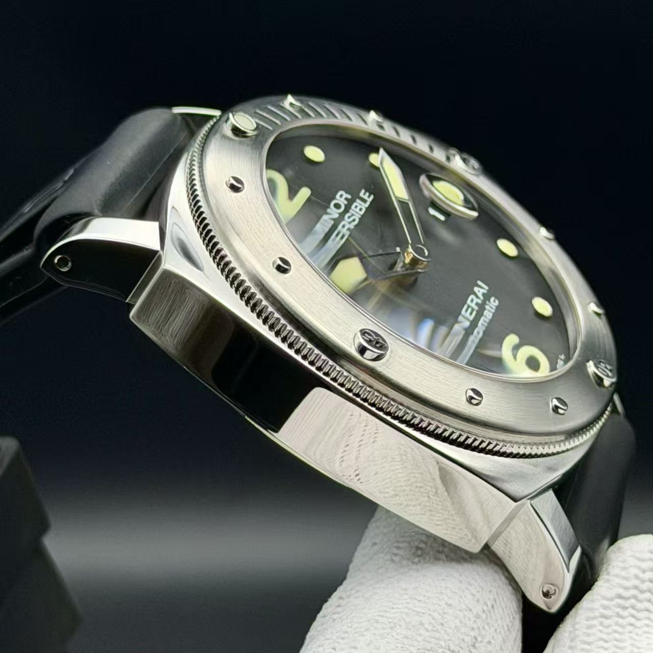 PAM01024 - Image 6