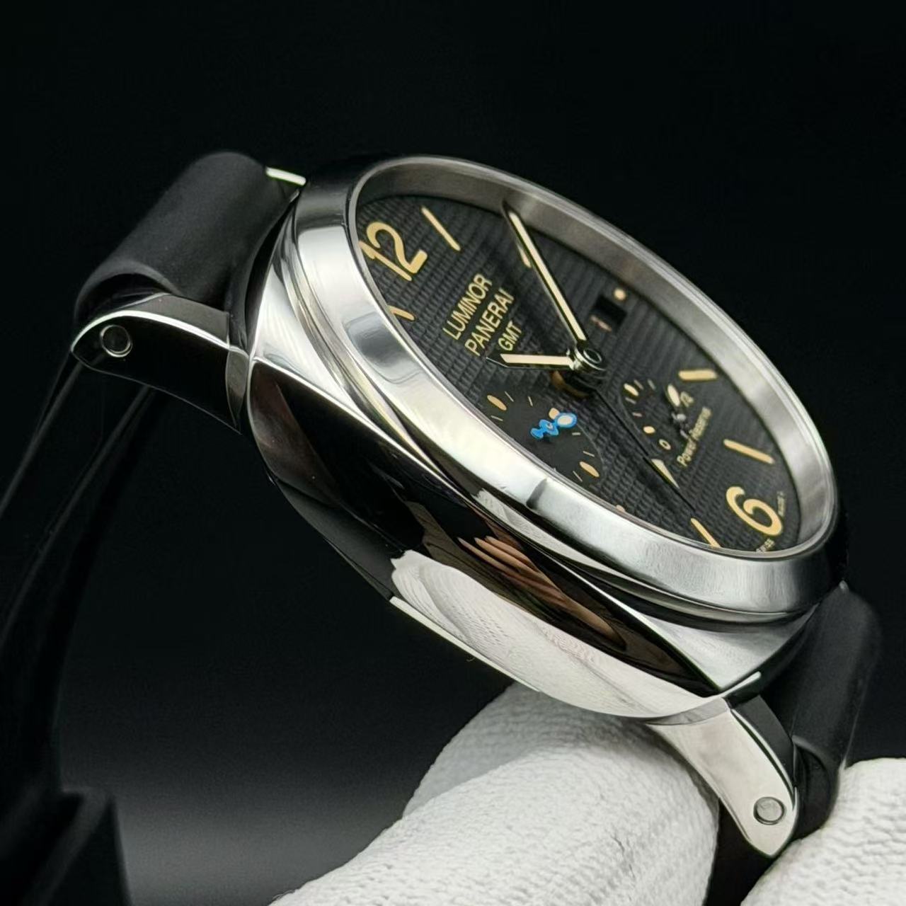 PAM01537 - Image 6